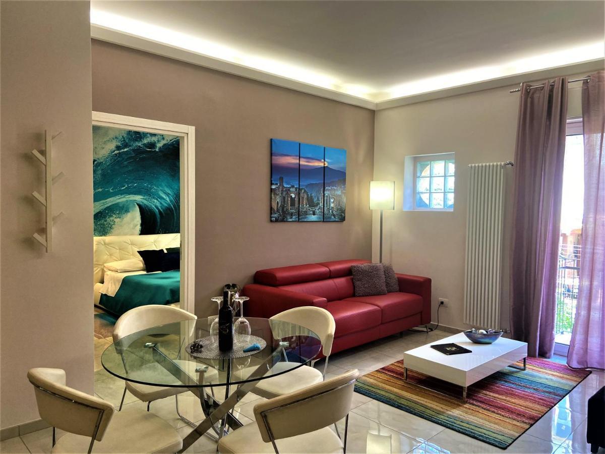 I Due Grifoni Apartments ตาออร์มินา ภายนอก รูปภาพ