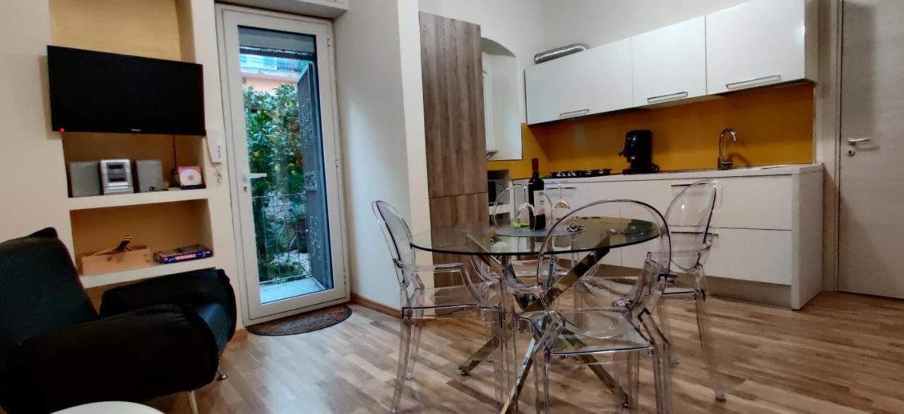 I Due Grifoni Apartments ตาออร์มินา ภายนอก รูปภาพ